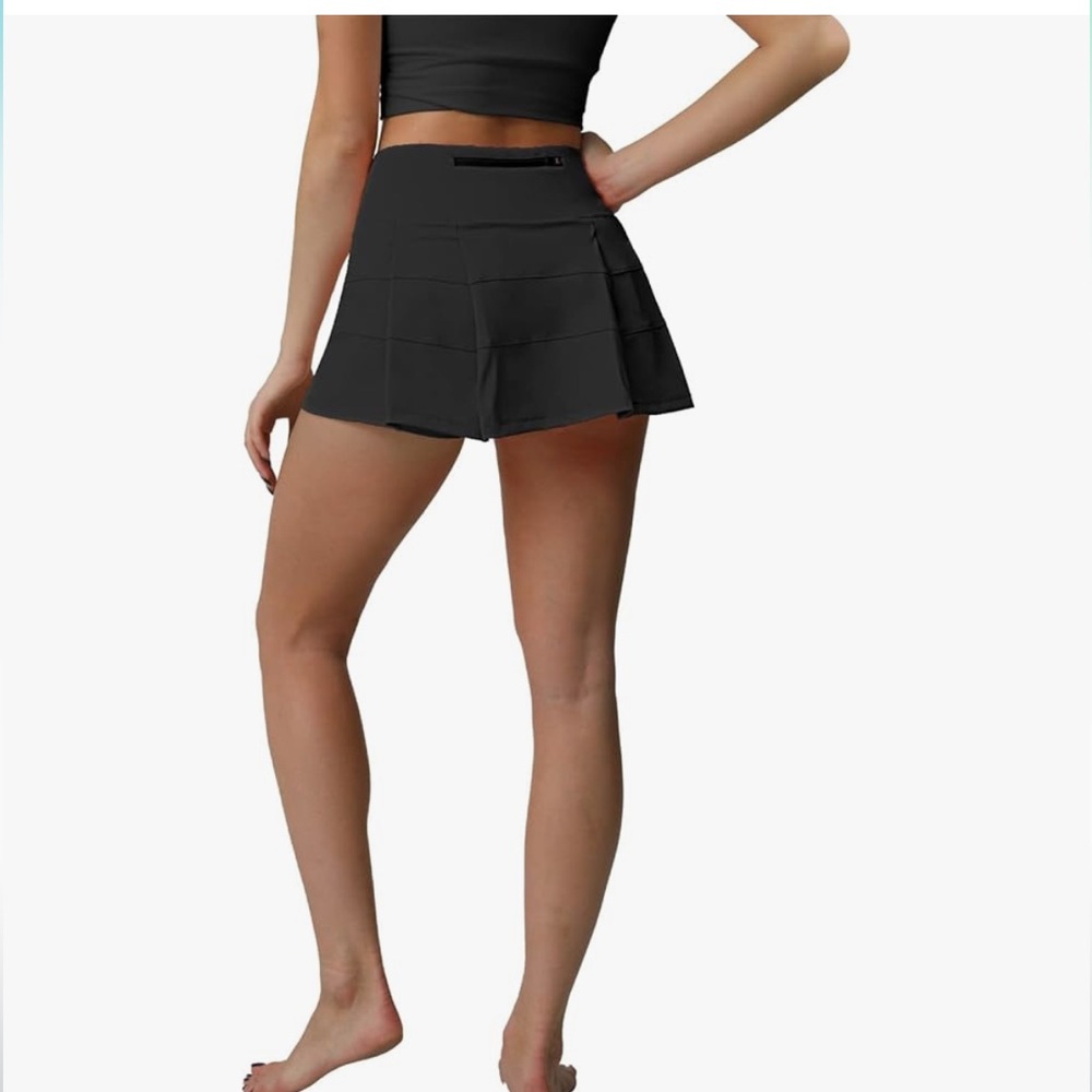 Husnainna High Waisted Pleated Black Athletic Skort  with Pockets- Size XS